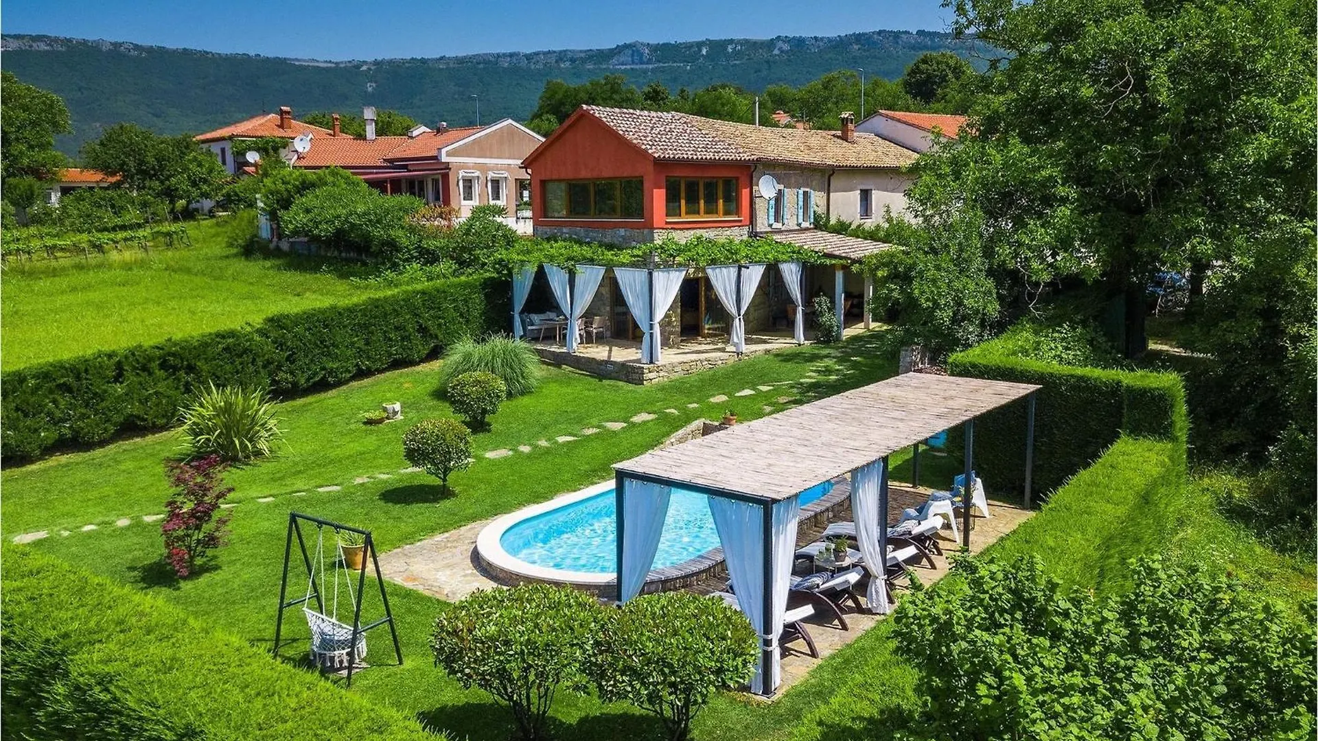 Villa Romano Buzet 0*,  Croatia