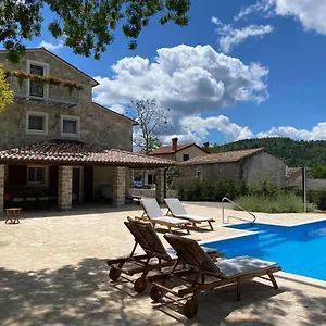 Casa Di Nonno Giovanni Buzet