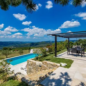 Apartment Rona & Mea Vista, Buzet